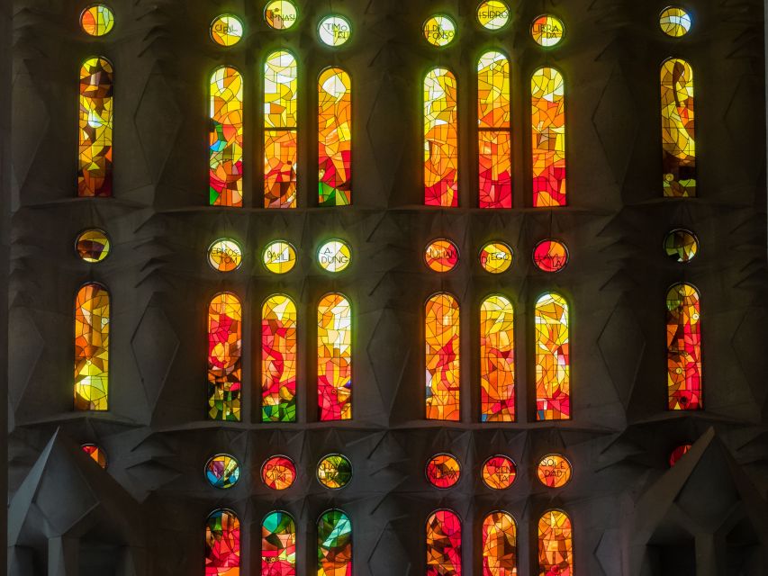 Gaudi's Masterpieces Private Tour in Barcelona - Casa Batlló: a house of bones and dragons