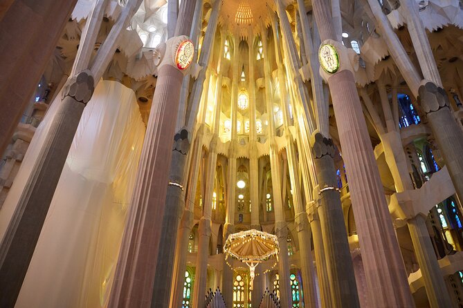 Gaudis Sunset Sagrada Familia and Parc Güell Guided English Tour - Gaudí’s House Museum and the Barcelona view