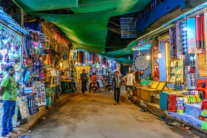 Goa Walking tour: History, Culture, Art and architecture - Art, architecture, and the final walk