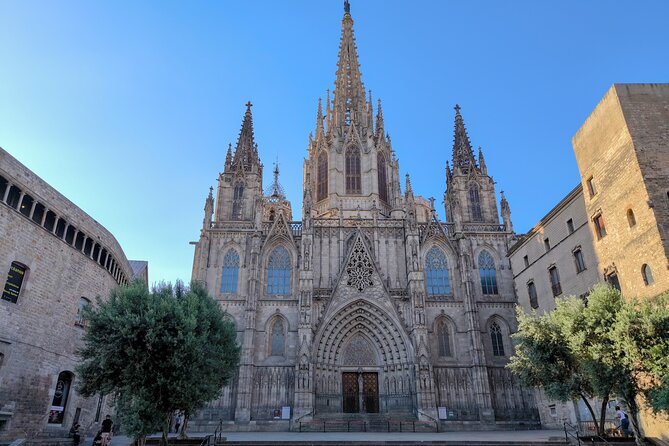 Gothic Quarter and Gaudí Small-Group Tour - Why this route works for a first look at Barcelona