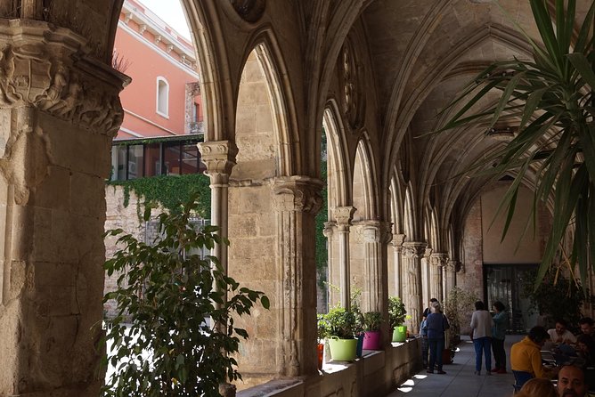 Gothic Quarter & Beyond: Leisurely Local Discoveries - Why this walk gives you more than the usual Gothic Quarter loop