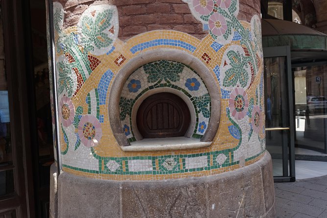 Gothic Quarter & Beyond: Leisurely Local Discoveries - The Palau de la Música in a wider Barcelona story