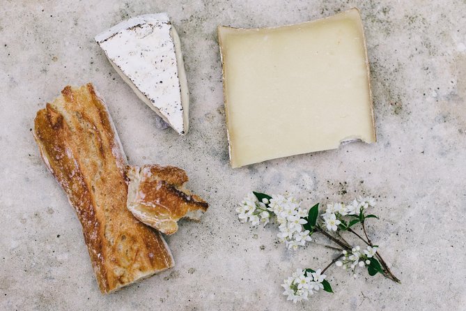 Gouda Private Walking Tour: History, Architecture & Cheese - Finishing at Markt