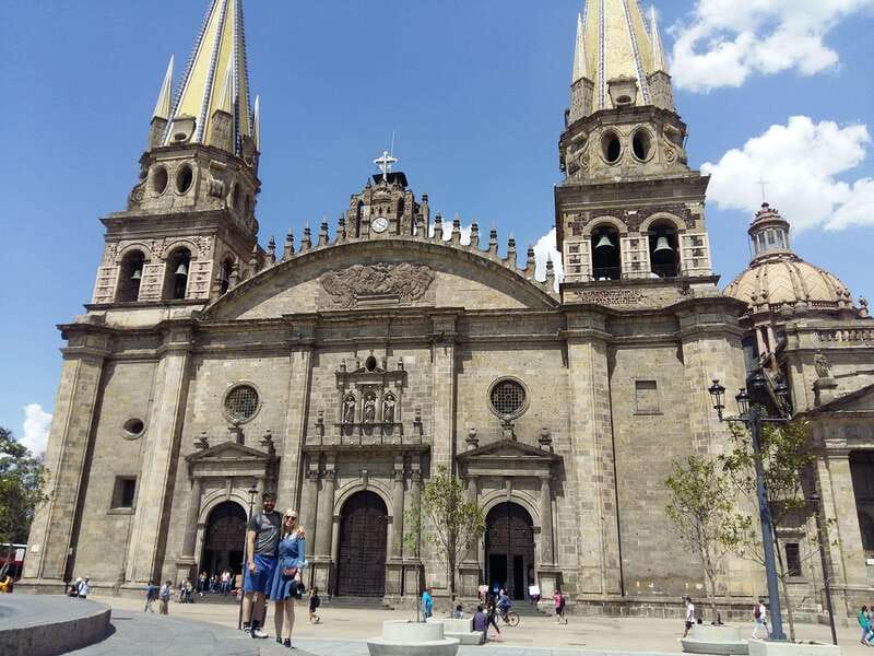 Guadalajara: Culture, Architecture, and Market Walking Tour - Why the small group and guides matter