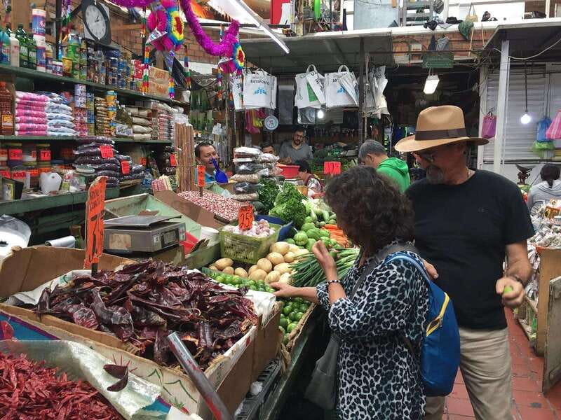 Guadalajara: Private Food Tour and Architecture Sightseeing - Mercado Libertad: a full meal of sights, sounds, and smells
