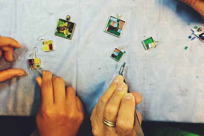 Guided Tiffany Jewellery Workshop in Barcelona 2 Hours - Key points before you book