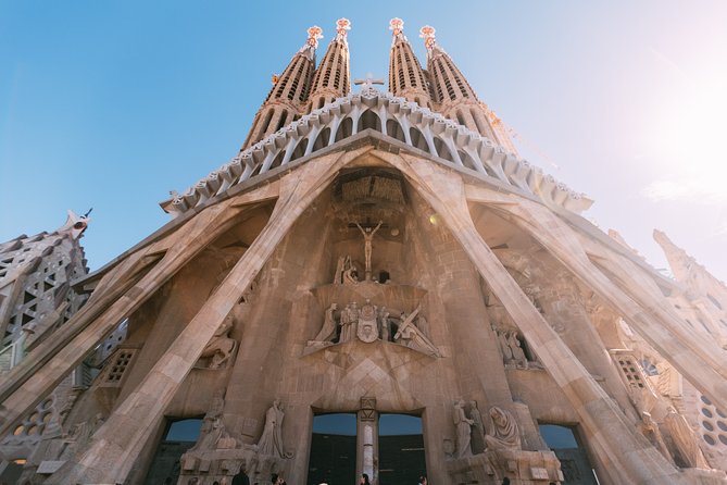 Guided Tour Sagrada Familia and Park Guell - Key points to know before booking