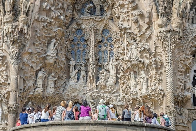 Guided Tour Sagrada Familia and Park Guell - How the guides shape the experience