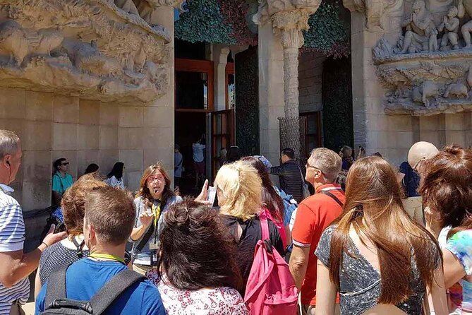Guided Visit Tour to Sagrada Familia - The basilica’s façades and Gaudí’s unusual language