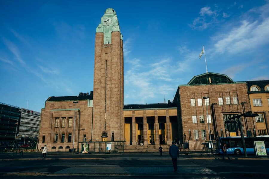 Helsinki: Architectural Highlights Guided Walking Tour - Helsinki in buildings, from empire to modern design