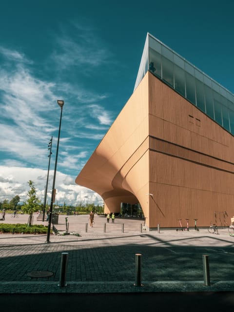 Helsinki: Architectural Highlights Guided Walking Tour - Jugend details and Esplanadi’s elegant public spaces