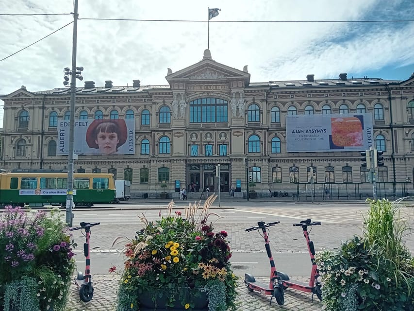 Helsinki: Architectural Highlights Guided Walking Tour - Oodi is the tour’s major modern highlight