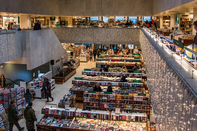 Helsinki architecture tour with a city planner - What the three hours feel like