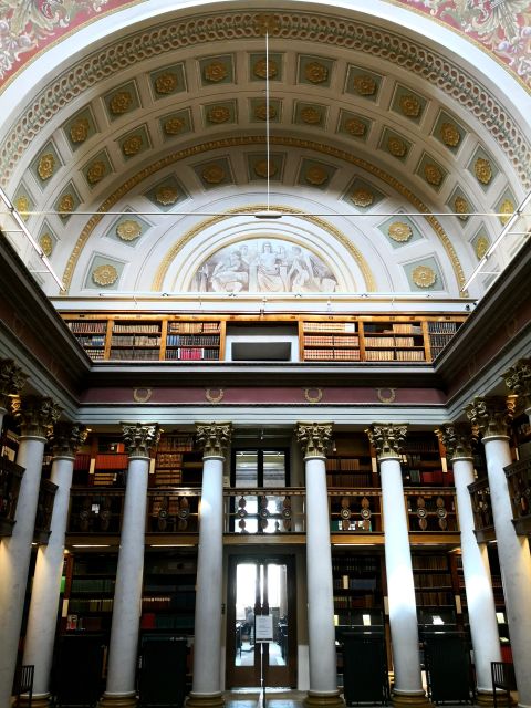 Helsinki: Architecture Walking Tour with Expert - From Gothic Revival and Jugendstil to Finnish identity
