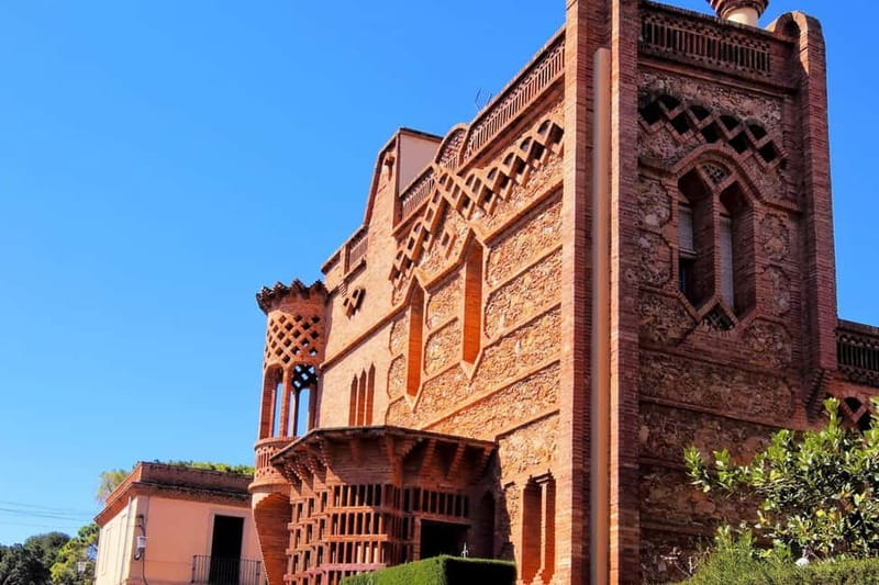 Highlights Guided visit to Gaudi's Crypt and Colonia Güell - FAQ