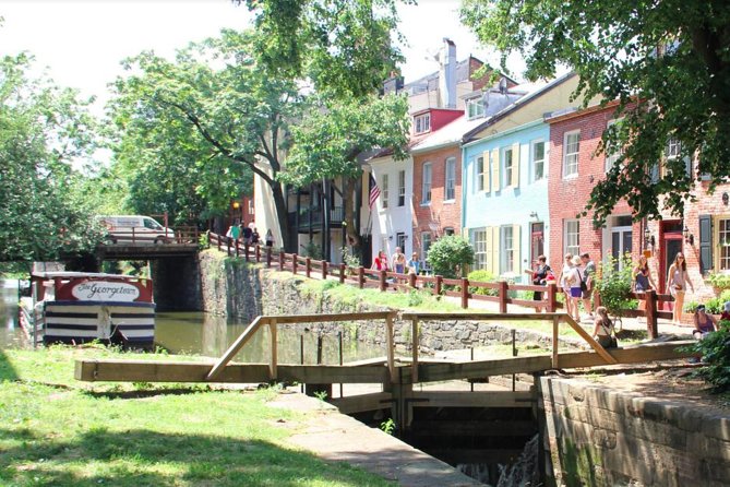 Historic Georgetown: History, Gossip, & Architecture Walking Tour - Georgetown’s old streets and polished present