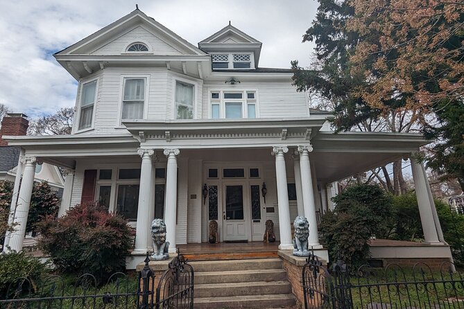 Historic Oakwood: History & Architecture Tour - The outdoor format and its limits