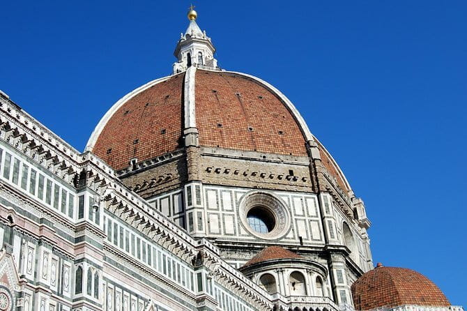 Historical Guided Tour of Florence's Iconic Cathedral - Meeting at Via de’ Pucci and entering the cathedral