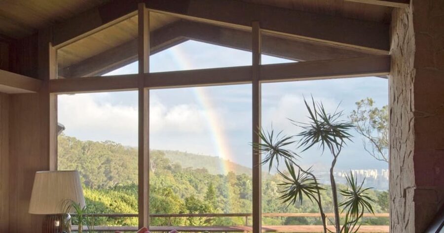Honolulu: Liljestrand House Architectural Tour - The honest drawbacks: heat, shoes, and age limits