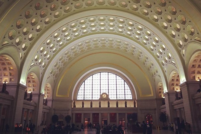 Iconic Capitol Hill Architectural Walking Tour - Starting beneath Union Station’s great clock