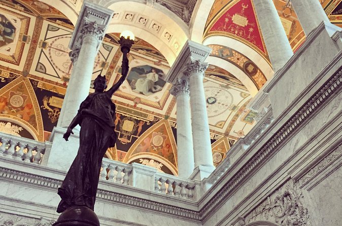 Iconic Capitol Hill Architectural Walking Tour - The Supreme Court facade in five useful minutes