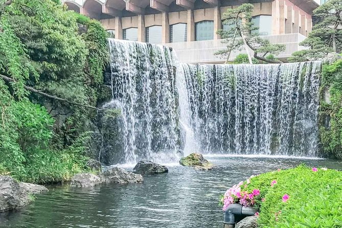 Japanese Garden & Western Architecture: Akasaka exploration tour - Walking, cash, weather, and other practical details