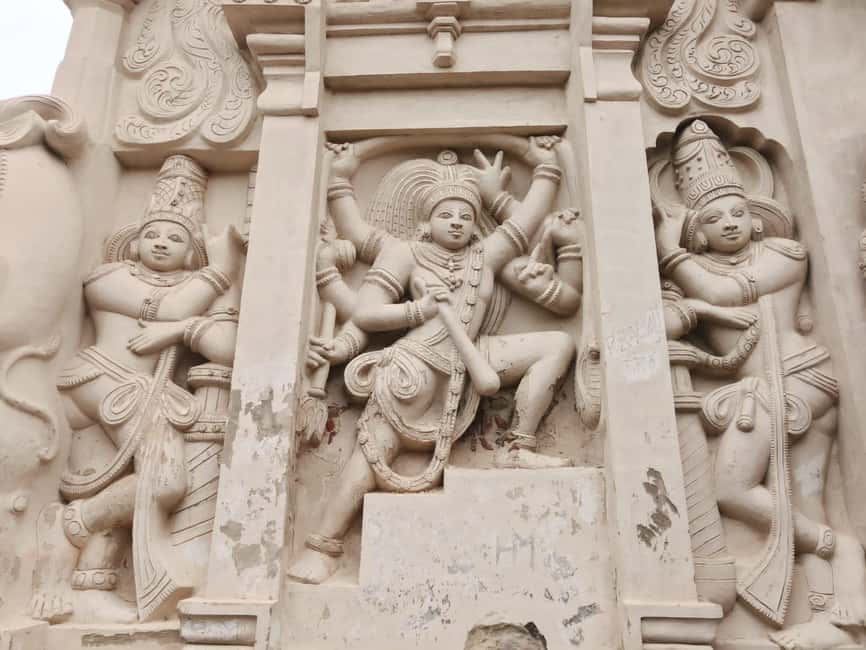 Kanchipuram: Temple Architecture & Silk Weaving from Chennai - What the $109 price includes