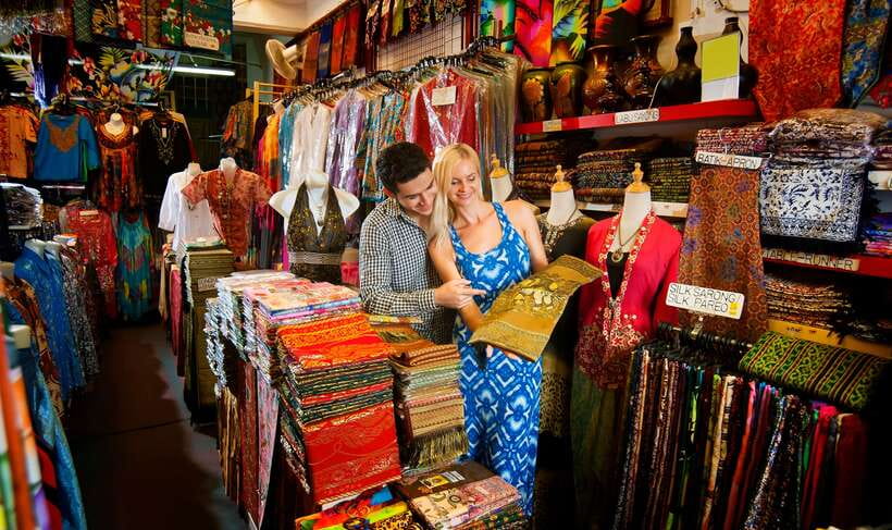 Kuala Lumpur: Batu Caves & Historic Buildings Tour - Batu Caves gives the tour its big moment
