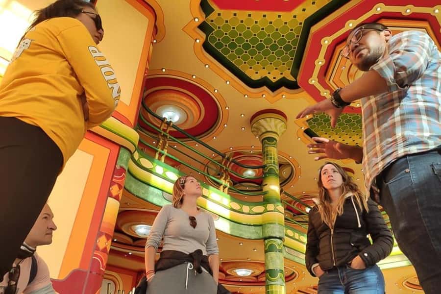 La Paz: Andean Architecture Tour in El Alto - Walking among El Alto’s colorful mansions