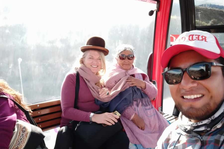La Paz: Andean Architecture Tour in El Alto - What the guides add to the experience