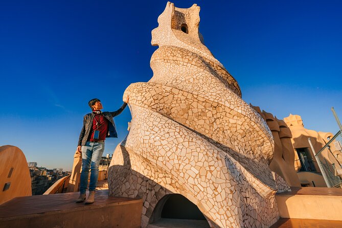 La Pedrera - Casa Mila Sunrise: Early Morning Access - Meeting your guide at 8:30 am