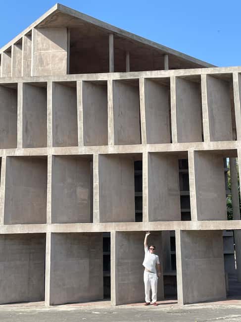 Le Corbusier's Chandigarh : A Complete Architecture Tour - Maison Jeanneret and the domestic side of modernism