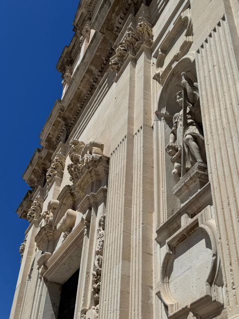 LECCE: AMONG ARCHITECTURAL TREASURES IN THE LECCE BAROQUE - Piazza del Duomo, Lecce’s Enclosed Stage