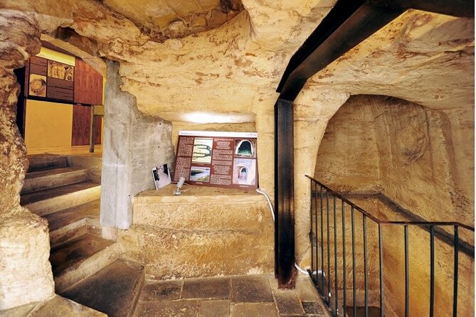 Lecce Jewish and Baroque heritage private tour - From the Jewish quarter to Santa Croce