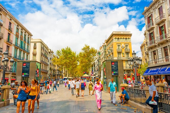 Love in the Gothic Quarter Barcelona: Self-Guided Romantic Walk - Language, access, and comfort