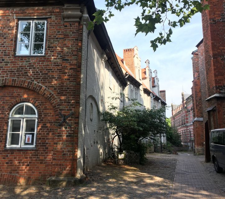 Lübeck: Architecture and Local Craft Private Guided Tour - Why Lübeck’s brick buildings tell a bigger story