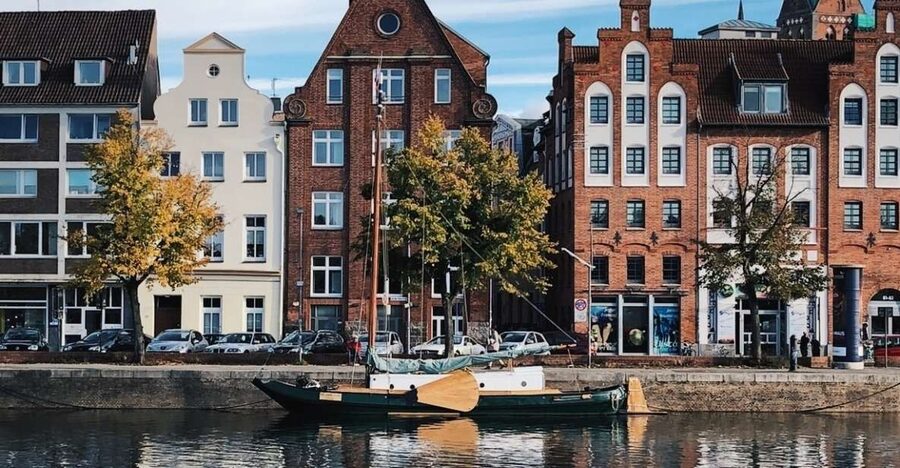 Lübeck: Architecture and Local Craft Private Guided Tour - Reading the old town street by street
