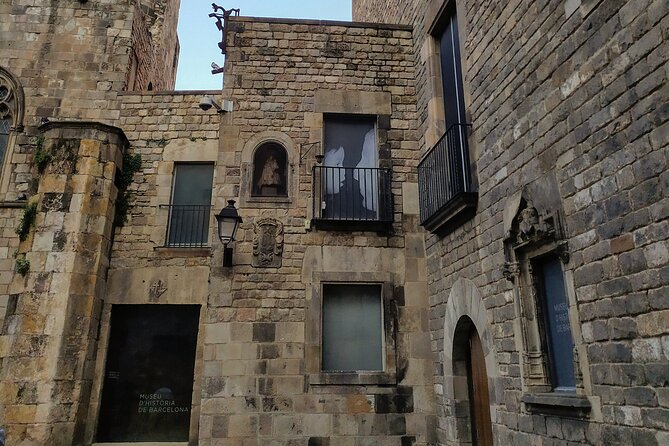 Luca’s Hidden Old Barcelona: the Gothic and El Born Tour - Santa Maria del Mar, Barcelona’s beloved church