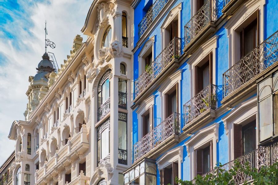 Madrid: Private Architecture Tour with a Local Expert - Starting at the temple’s main entrance