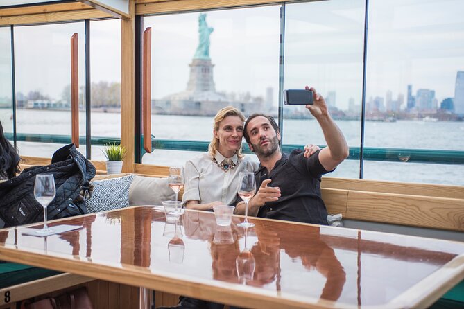 Manhattan Architecture Yacht Cruise - Why seeing Manhattan from a yacht changes the city