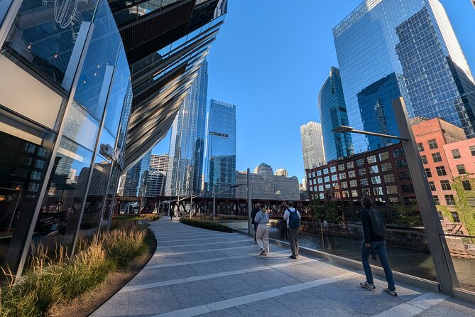 Marvels & Feats: An Engineer's Tour of Chicago Architecture - Who Will Enjoy This Walk Most