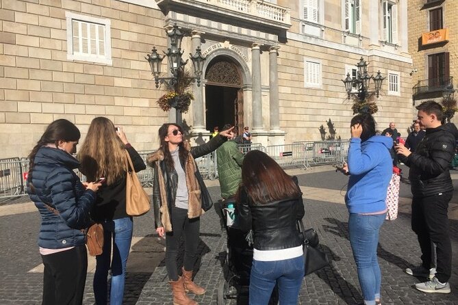 Max 6 People Full-Day Tour Barcelona, Sagrada Familia, Parc Guell - Is $492 per person a fair price?