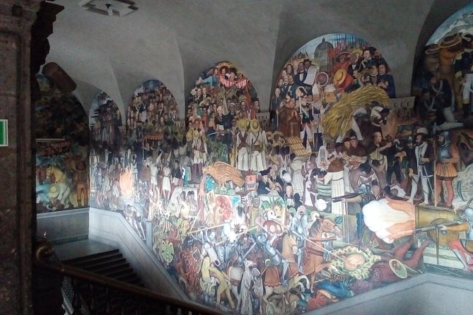 Mexico City origins and architecture: Art Nouveau, Deco,Eclectic - Paseo de la Reforma in a 30-minute sweep