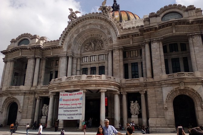 Mexico City origins and architecture: Art Nouveau, Deco,Eclectic - What the architecture lesson adds
