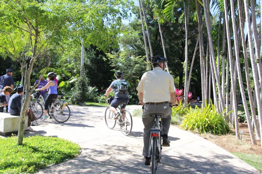 Miami: 2-Hour Art Deco Bike Tour - What the guides add to the ride