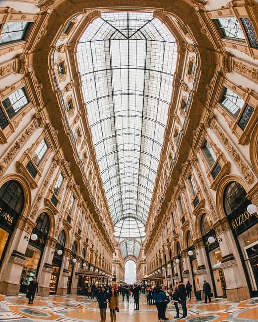Milan: Guided Dog-Friendly Tour, From Gothic to Eclectic - Starting at the Gothic Duomo
