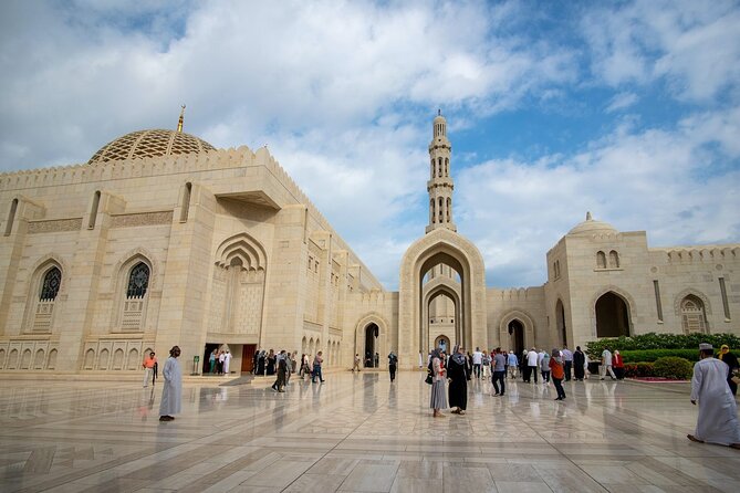 Modernism to Traditions from UAE to OMAN with Fully Live Guided Tour- 11D / 10N - Wadi Shab and Sur lead to a night in Wahiba Sands
