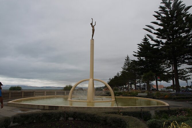 Napier and Hawkes Bay Scenic and Art Deco Tour by VW Kombi - The climb to Te Mata Peak