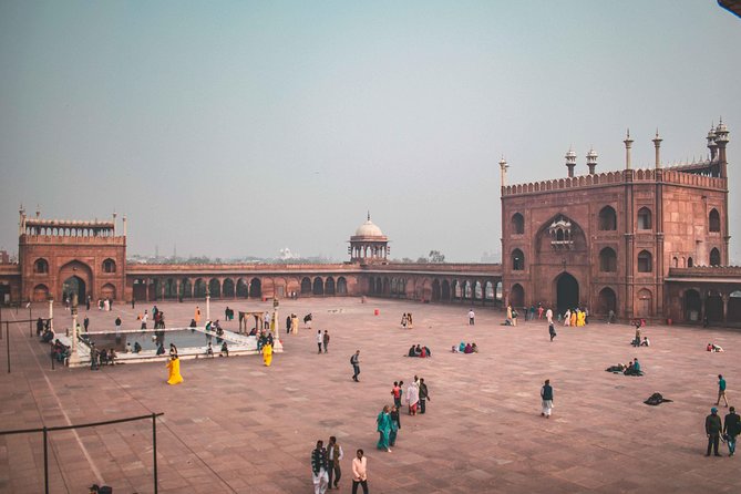 New Delhi: Mughal's architecture tour with transfers - A full day built around Delhi’s Mughal monuments