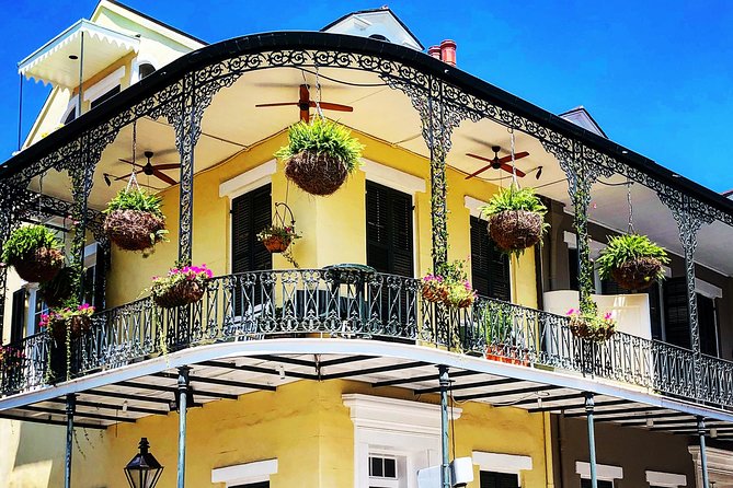 New Orleans French Quarter Architecture Walking Tour - Chartres Street and layers of change